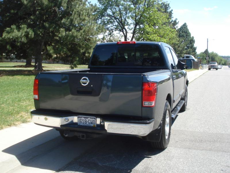 Nissan Titan SE Crew Cab 2WD 2004