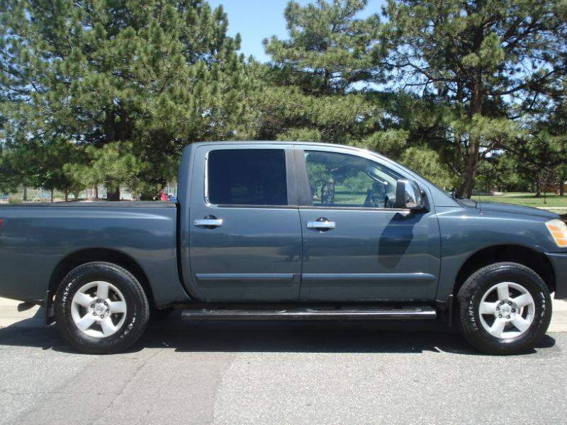 Nissan Titan SE Crew Cab 2WD 2004