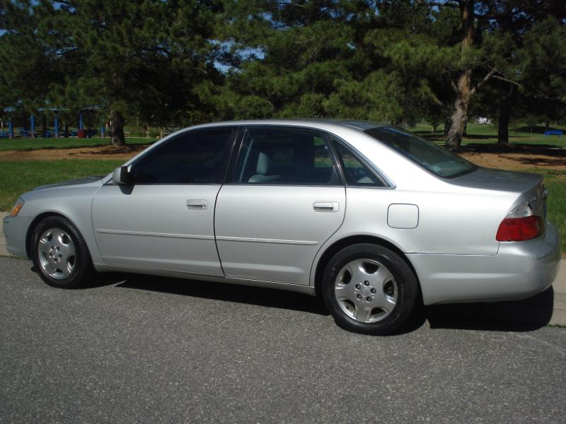 Toyota Avalon XLS 2004