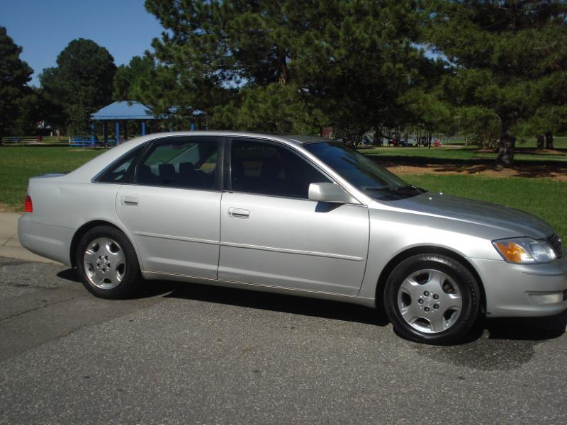 Toyota Avalon photo 3