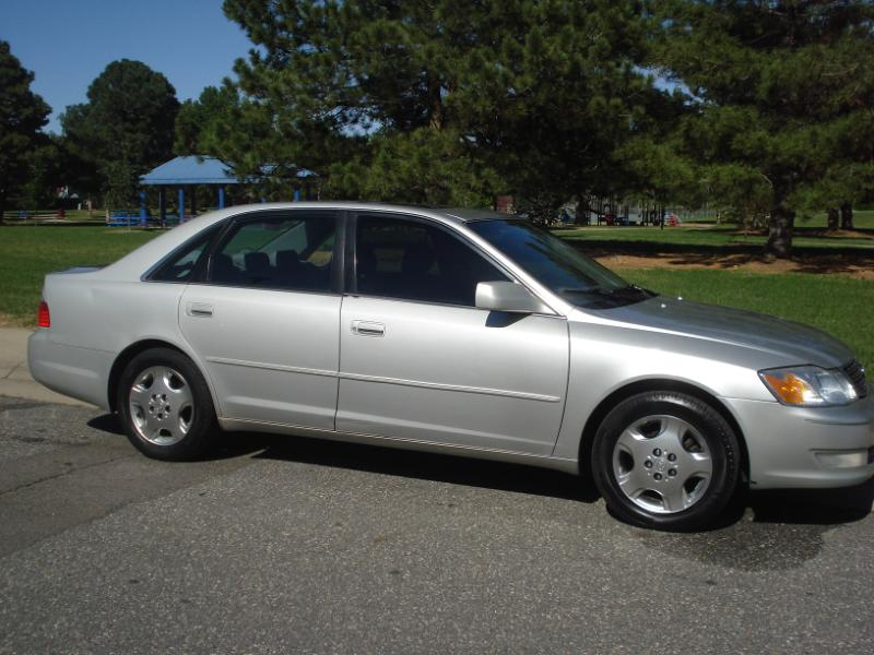 Toyota Avalon XLS 2004