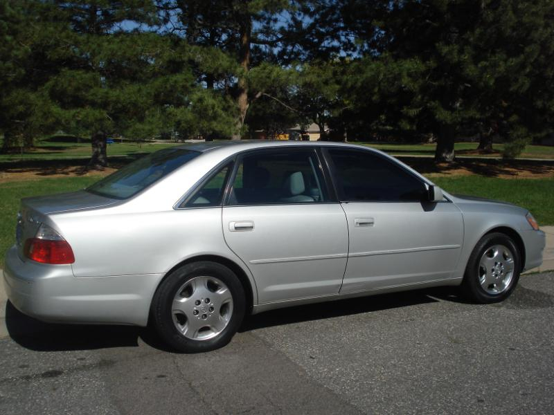 Toyota Avalon XLS 2004