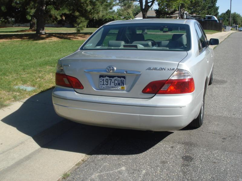 Toyota Avalon XLS 2004