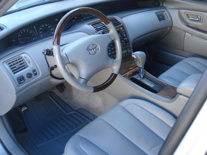 Toyota Avalon photo 7