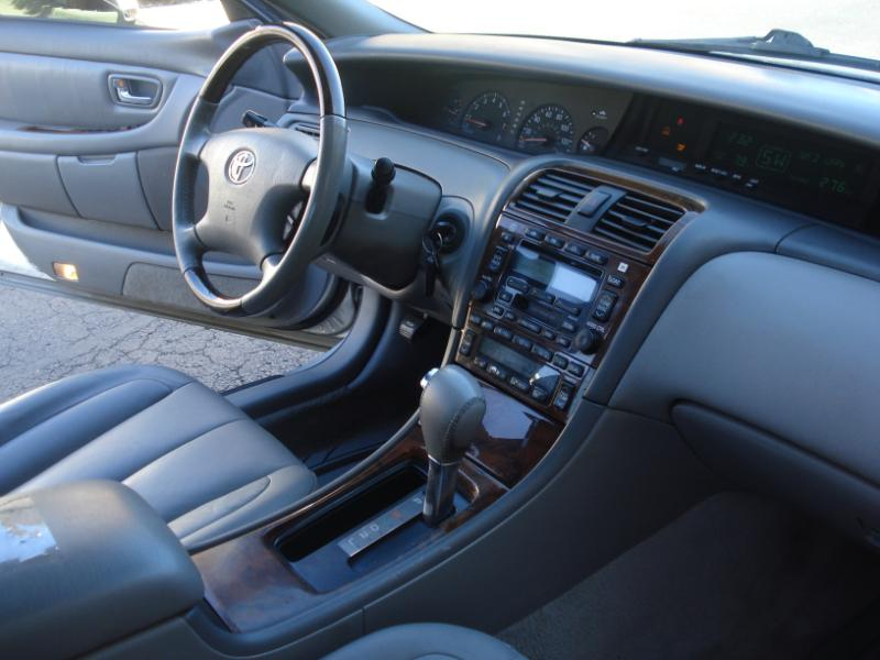 Toyota Avalon XLS 2004