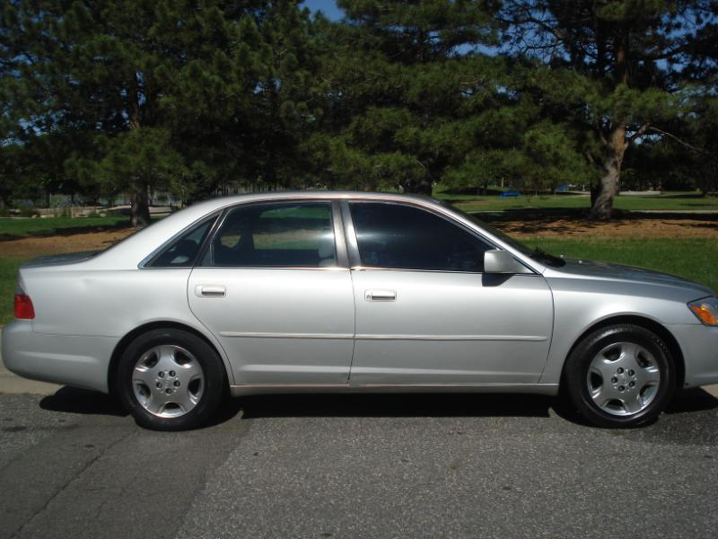 Toyota Avalon XLS 2004