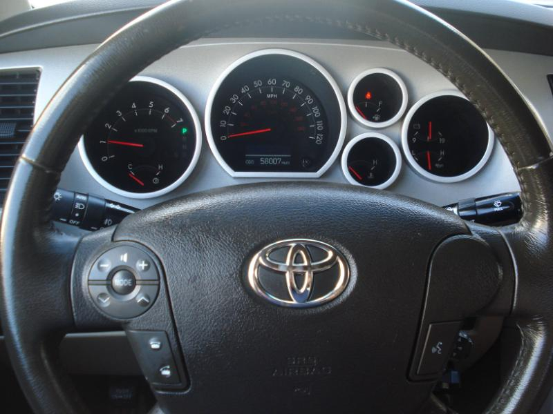 Toyota Tundra Limited Double Cab 5.7L 2WD 2008
