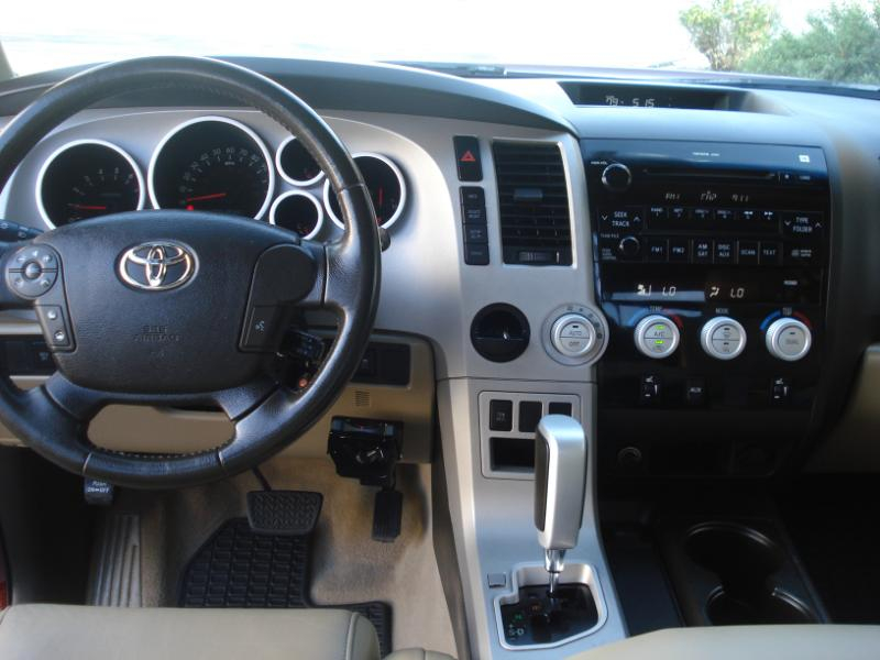 Toyota Tundra Limited Double Cab 5.7L 2WD 2008