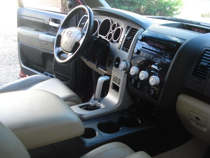 Toyota Tundra Limited Double Cab 5.7L 2WD 2008