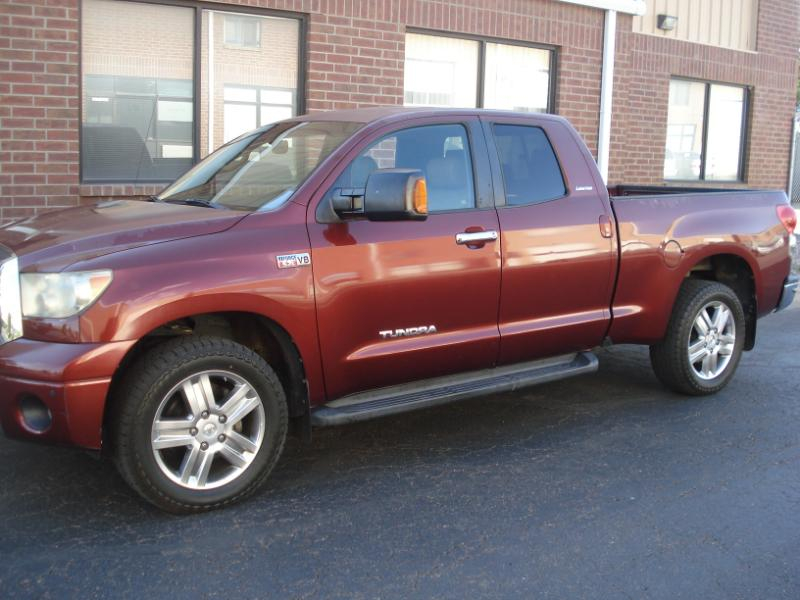 Toyota Tundra Limited Double Cab 5.7L 2WD 2008