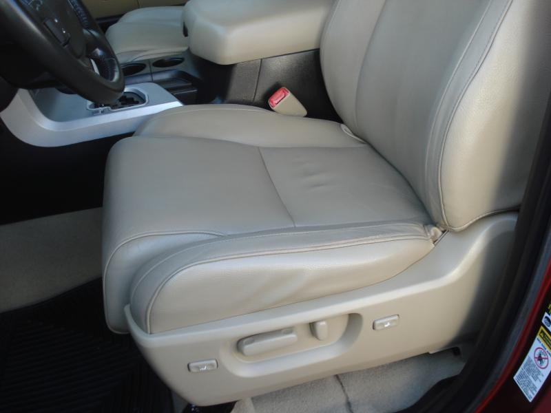 Toyota Tundra Limited Double Cab 5.7L 2WD 2008