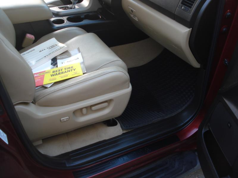 Toyota Tundra Limited Double Cab 5.7L 2WD 2008