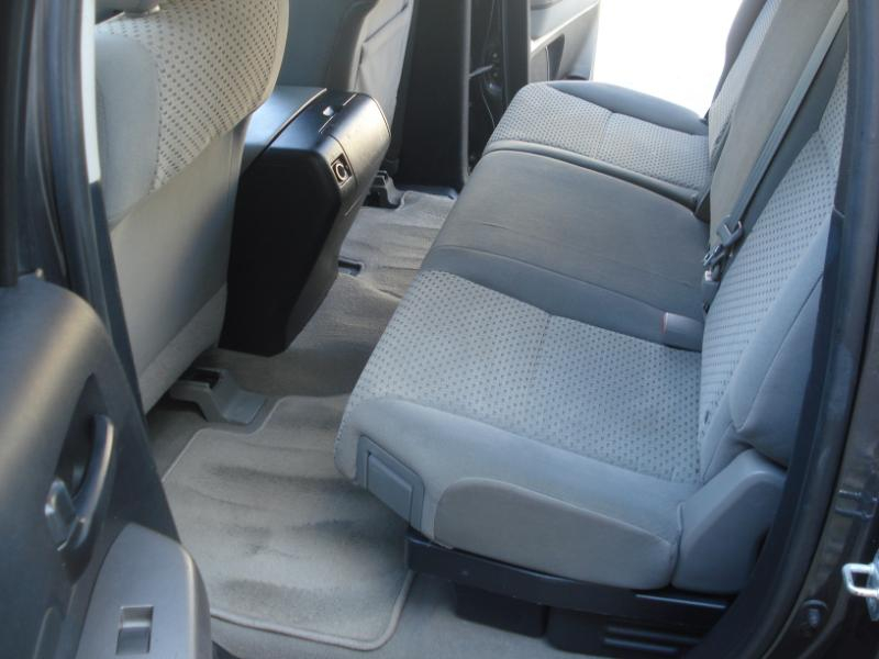 Toyota Tundra Tundra-Grade 5.7L FFV Double Cab 4WD 2011