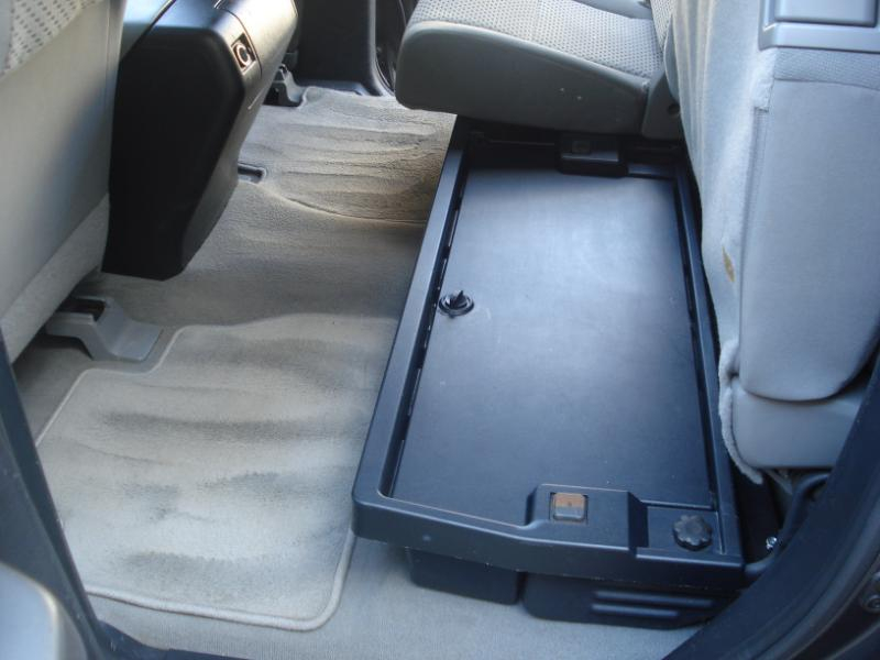 Toyota Tundra Tundra-Grade 5.7L FFV Double Cab 4WD 2011