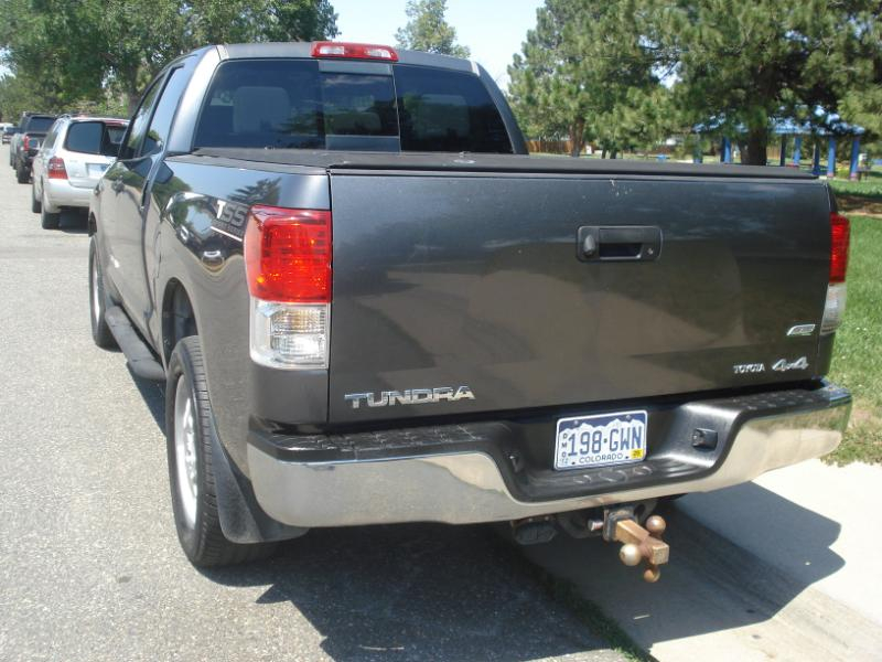 Toyota Tundra Tundra-Grade 5.7L FFV Double Cab 4WD 2011