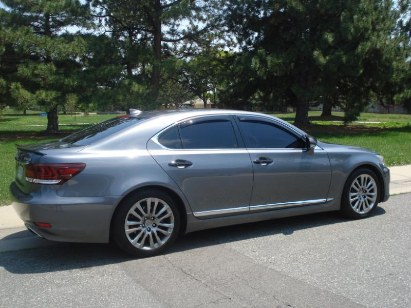 Lexus LS 460 RWD 2017