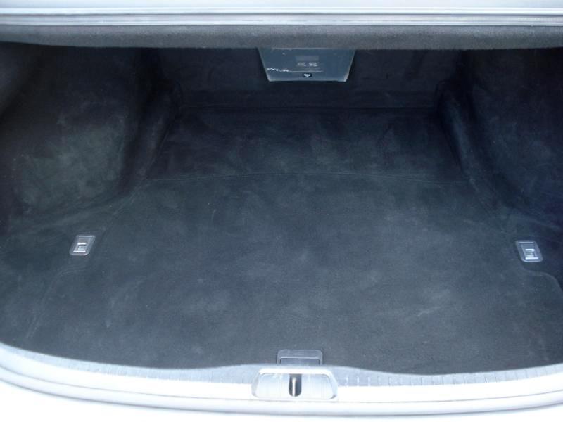 Lexus LS photo 24