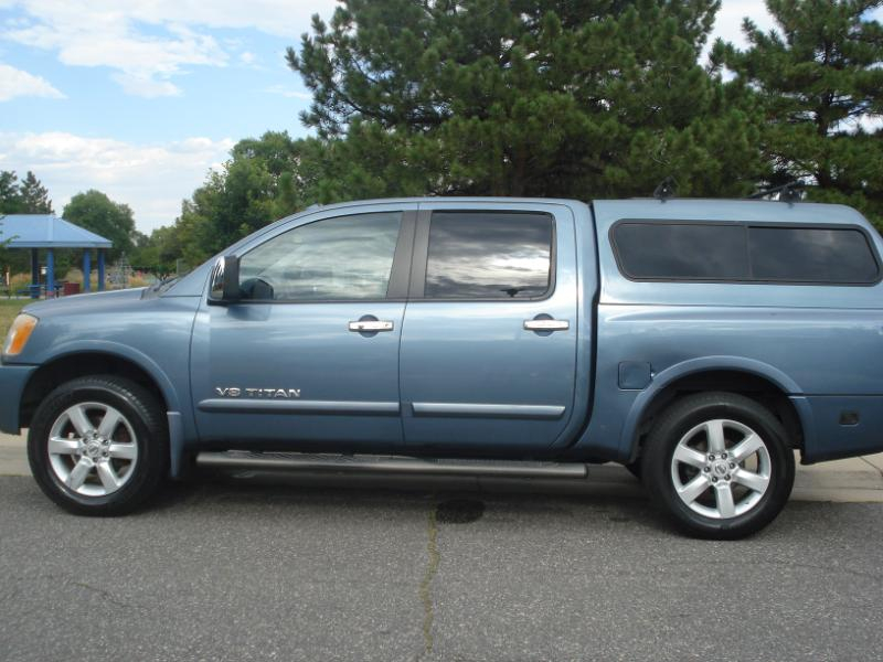 Nissan Titan SL Crew Cab 4WD 2011