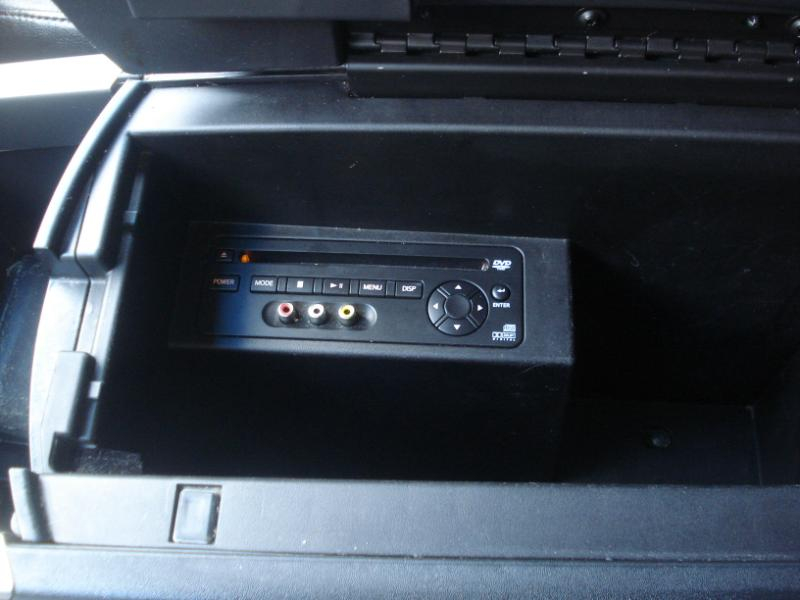Nissan Titan SL Crew Cab 4WD 2011