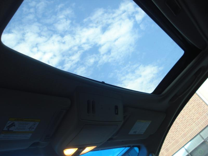Nissan Titan SL Crew Cab 4WD 2011