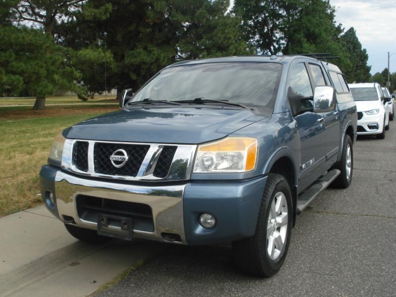 Nissan Titan SL Crew Cab 4WD 2011