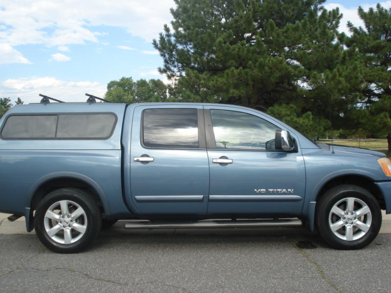 Nissan Titan SL Crew Cab 4WD 2011