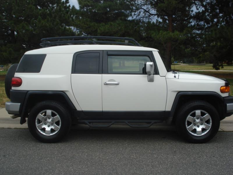 Toyota FJ Cruiser 4WD AT 2010