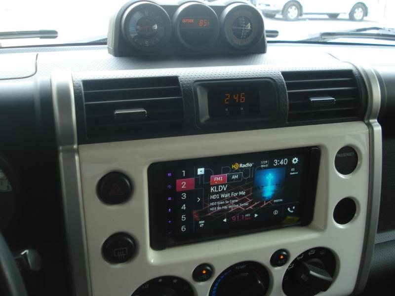 Toyota FJ Cruiser 4WD AT 2010