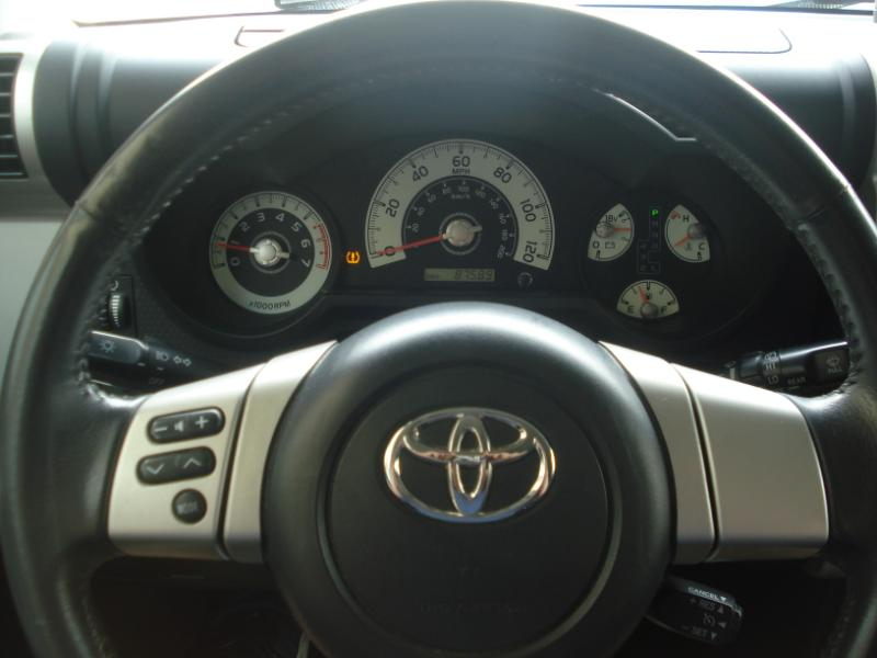Toyota FJ Cruiser 4WD AT 2010