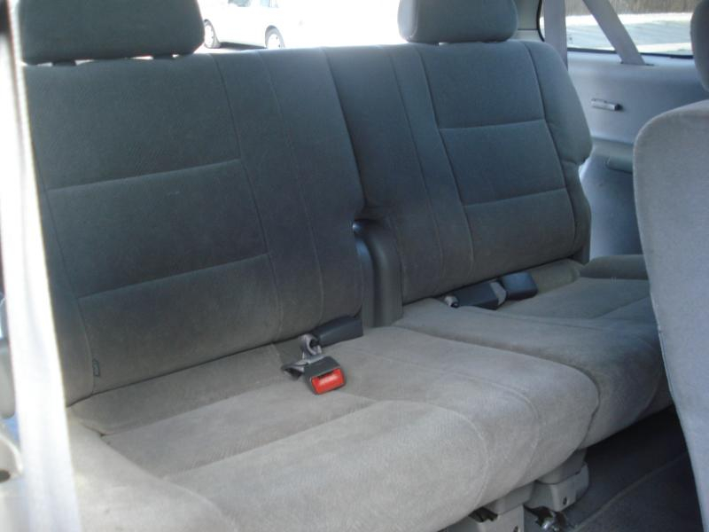 Toyota Sequoia SR5 2WD 2004