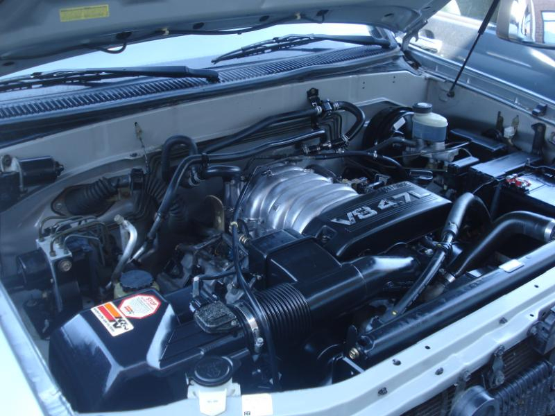 Toyota Sequoia SR5 2WD 2004