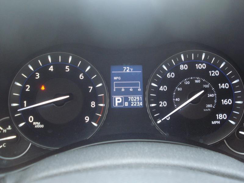 Infiniti M37 photo 14