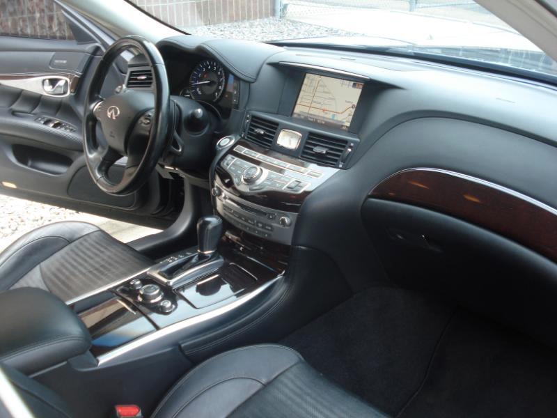 Infiniti M37 photo 15