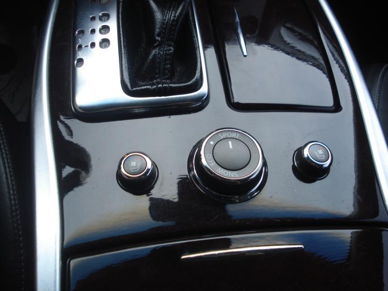 Infiniti M37 photo 18