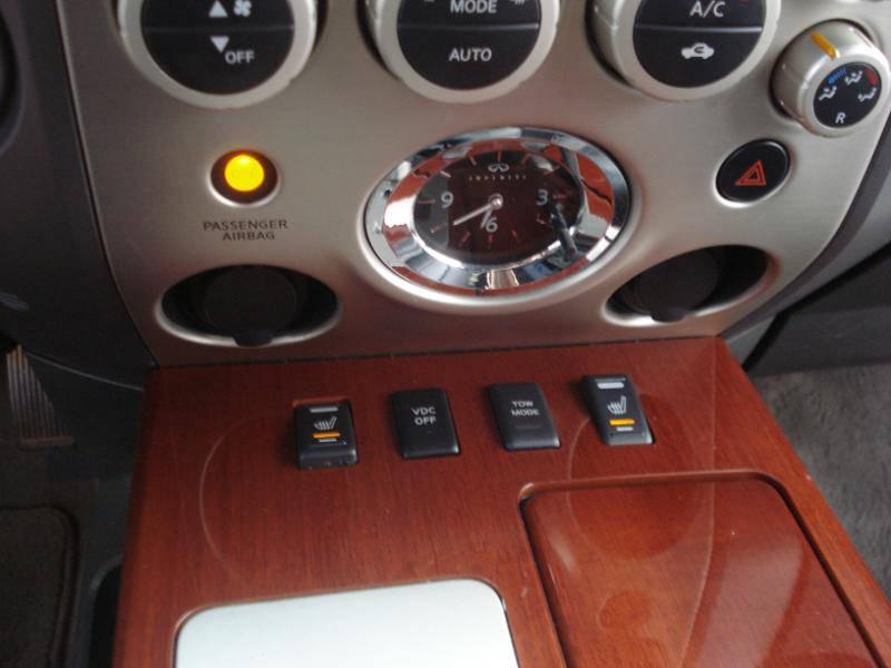Infiniti QX56 AWD 2004