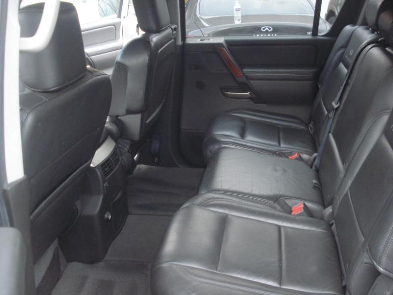 Infiniti QX56 AWD 2004
