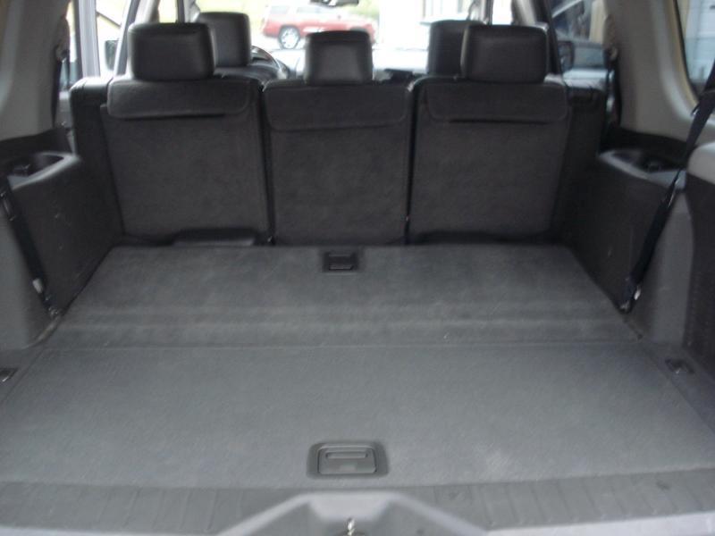 Infiniti QX56 photo 19