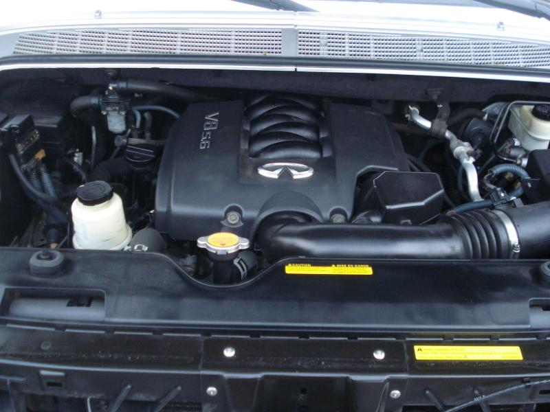 Infiniti QX56 AWD 2004