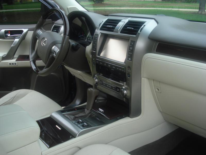 Lexus GX photo 7