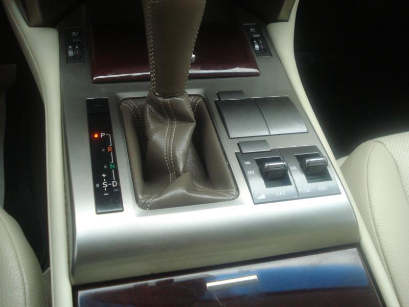 Lexus GX photo 15