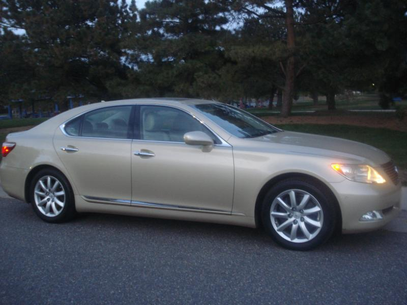 Lexus LS 460 Luxury Sedan 2007