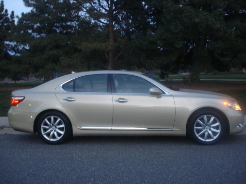 Lexus LS photo 3