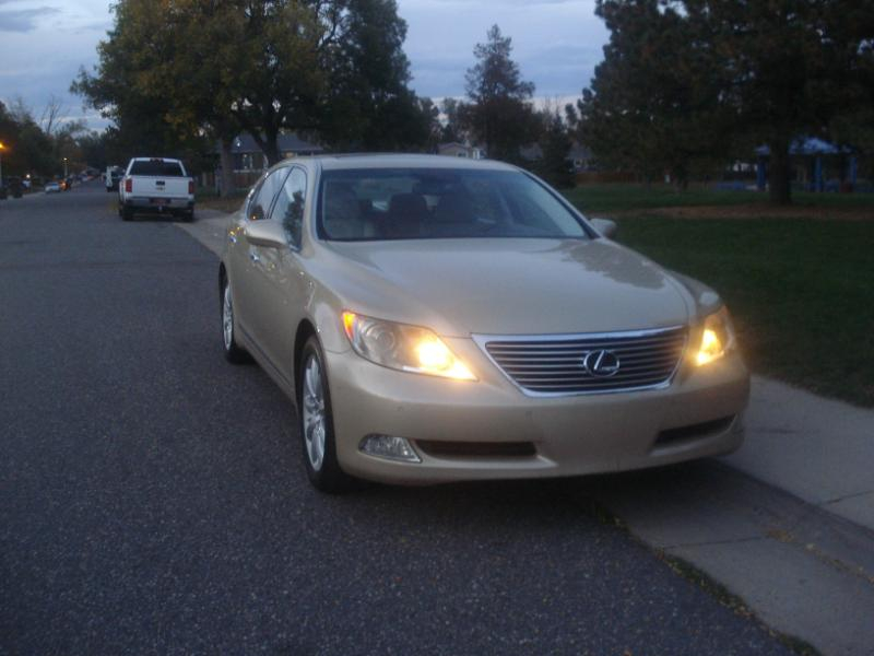 Lexus LS 460 Luxury Sedan 2007