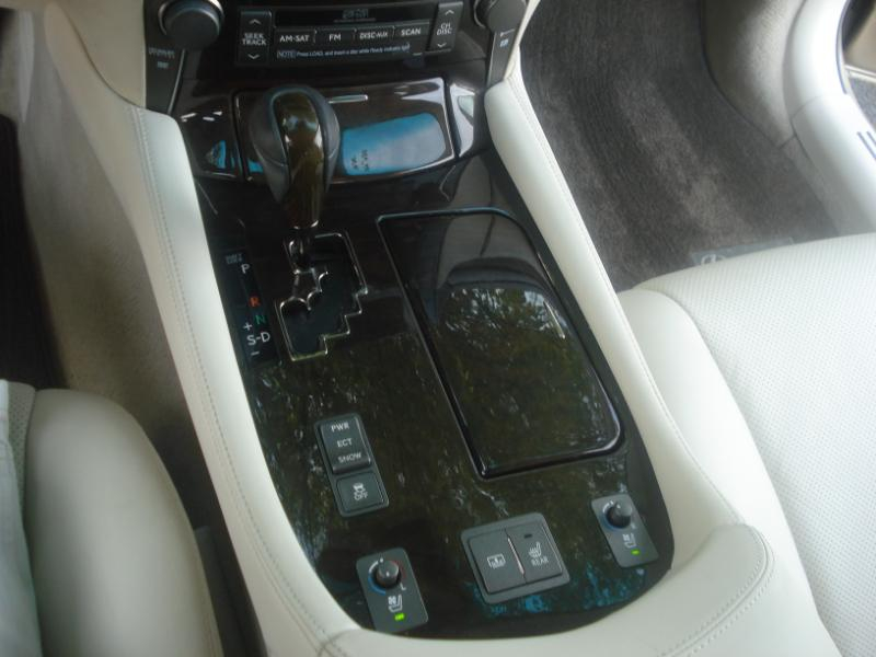 Lexus LS 460 Luxury Sedan 2007