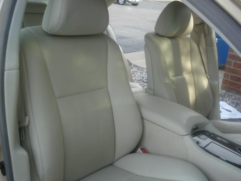 Lexus LS 460 Luxury Sedan 2007