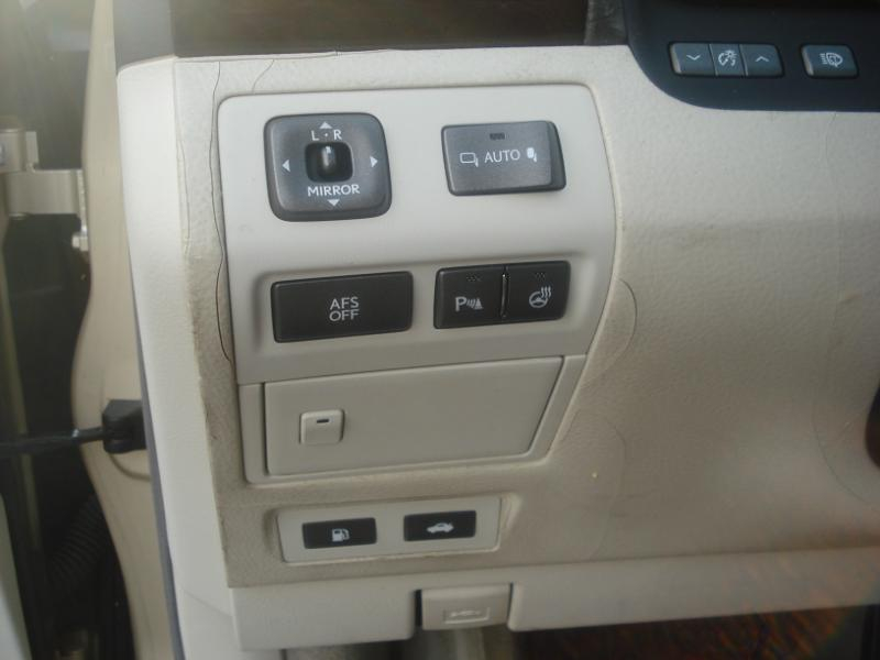 Lexus LS 460 Luxury Sedan 2007