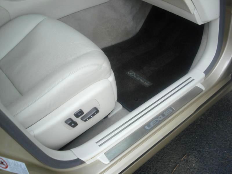 Lexus LS photo 21