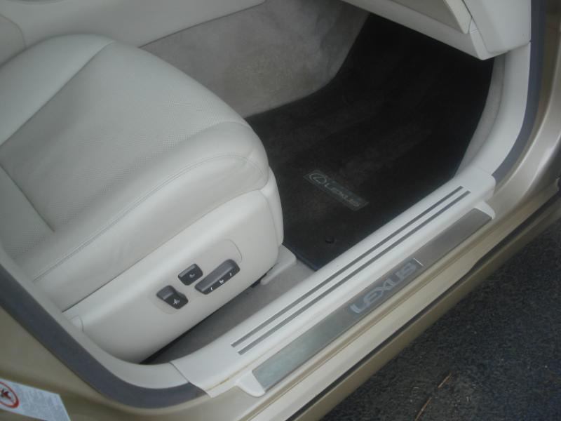 Lexus LS 460 Luxury Sedan 2007