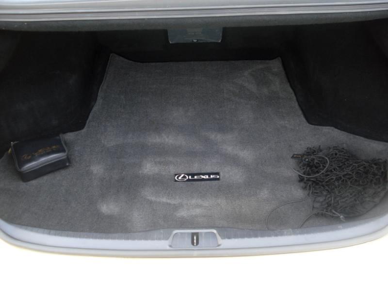Lexus LS photo 25