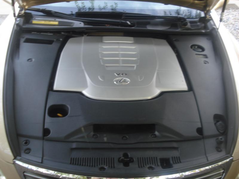 Lexus LS photo 26